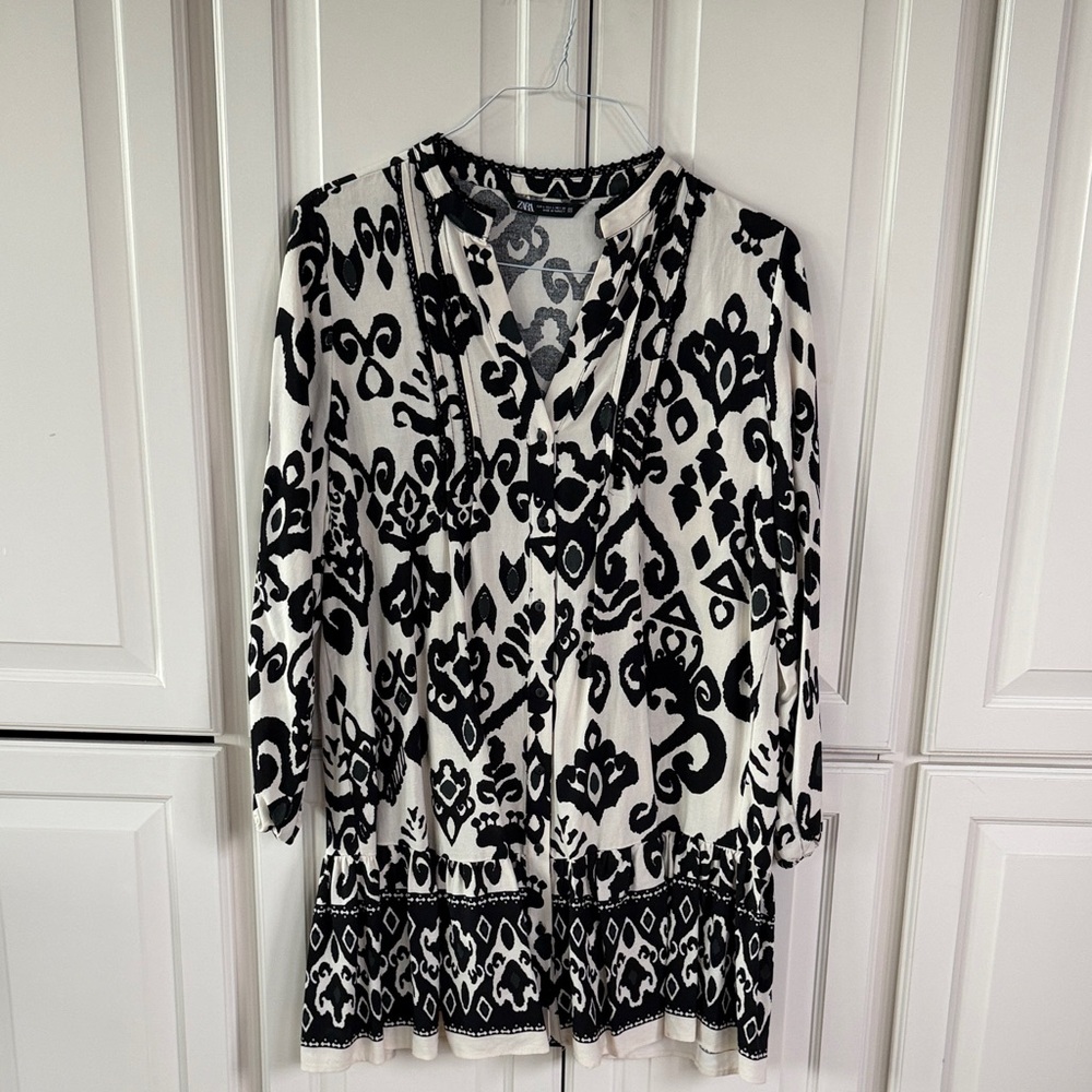 Black and White Patterned Women's Dress